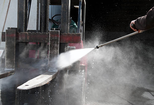 Best Machinery and Equipment Cleaning  in Almont, MI